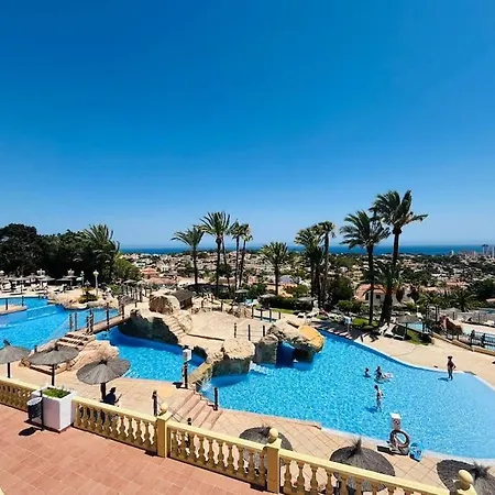 Albatros - Imperial Park - Sea View, 6 Pools, Terrace Apartment