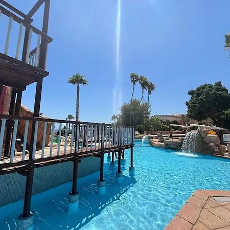 Albatros - Imperial Park - Sea View, 6 Pools, Terrace