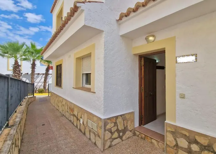 Albatros - Imperial Park - Sea View, 6 Pools, Terrace Daire