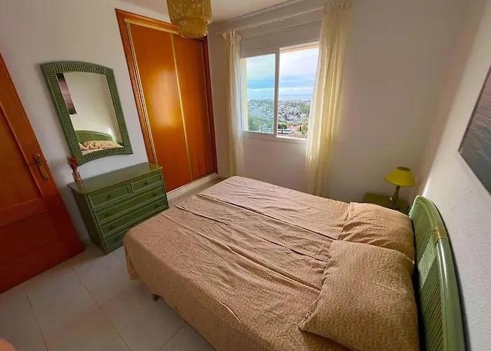 Albatros - Imperial Park - Sea View, 6 Pools, Terrace Daire *